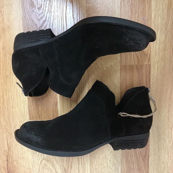 BORN Kerri Black Suede Low Cut Ankle Boot Bootie Distressed Leather Size 6 New‎ - Picture 7 of 12
